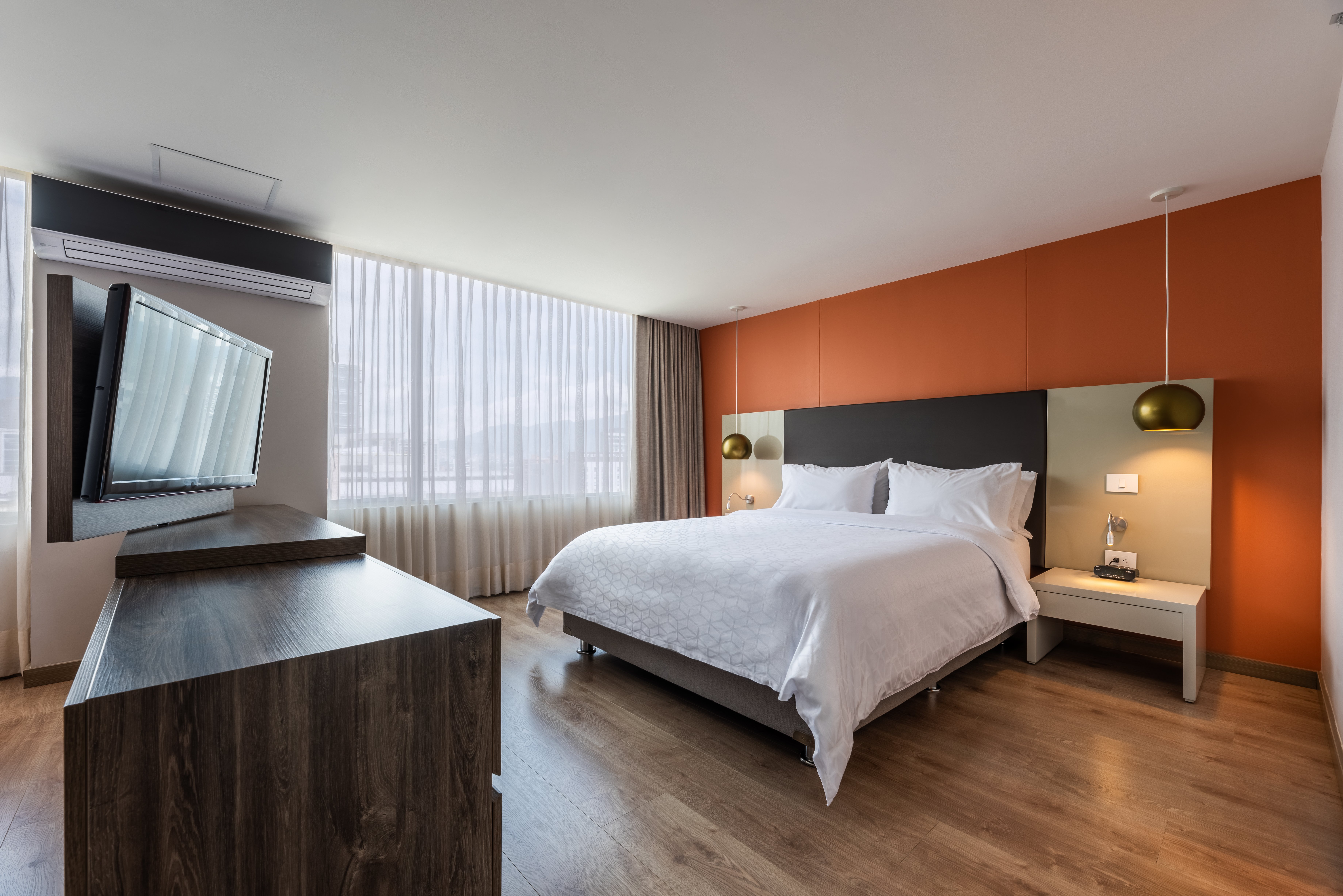 holiday inn express medellin by ihg