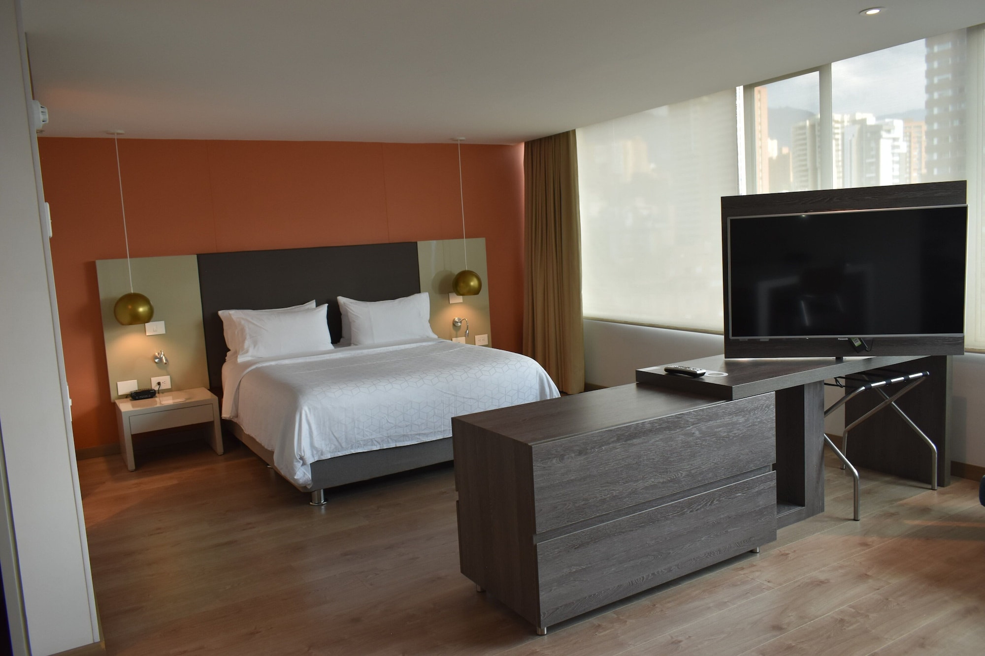 holiday inn express medellin by ihg