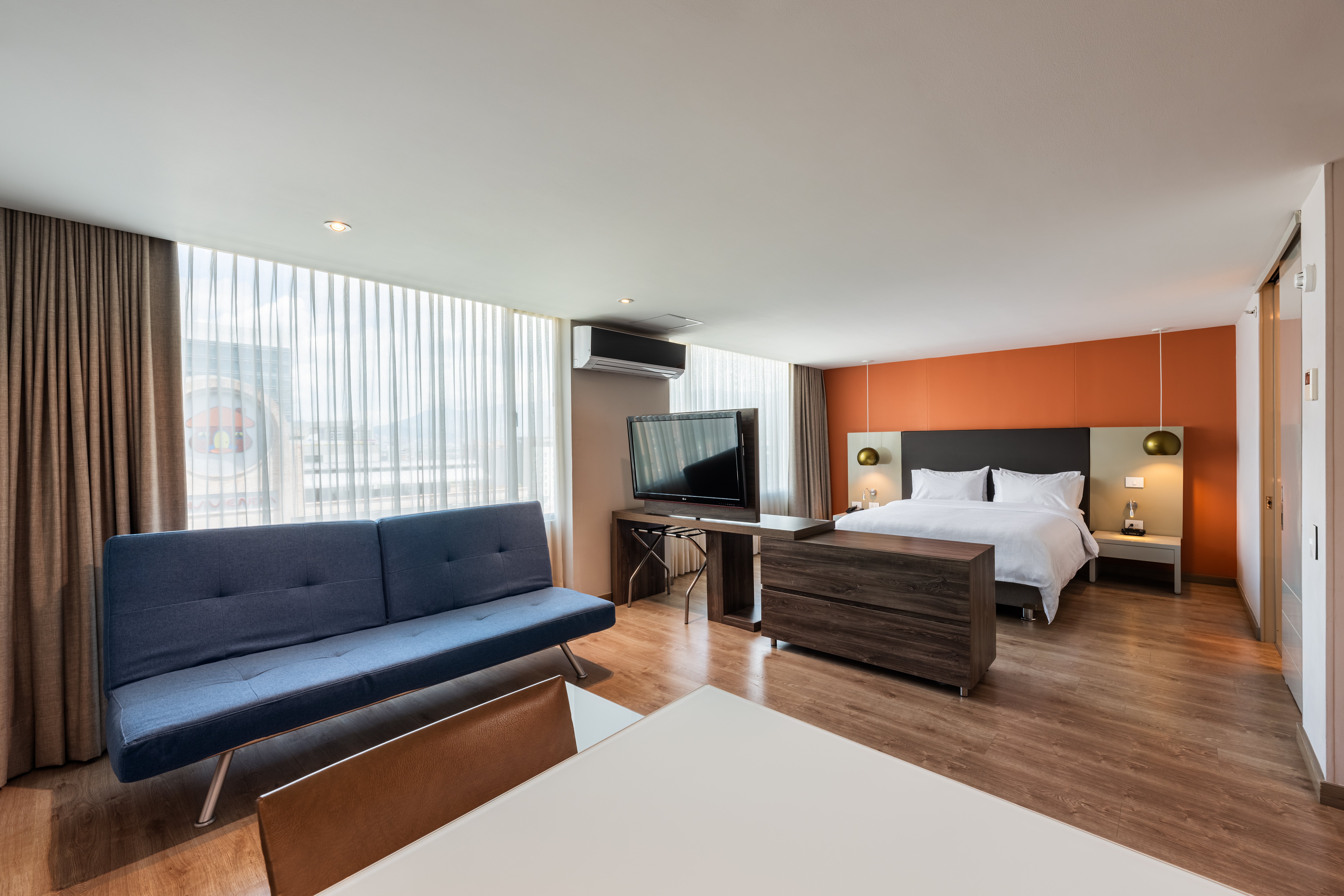 holiday inn express medellin by ihg