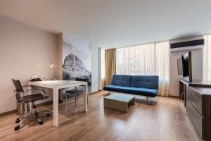 holiday inn express medellin by ihg