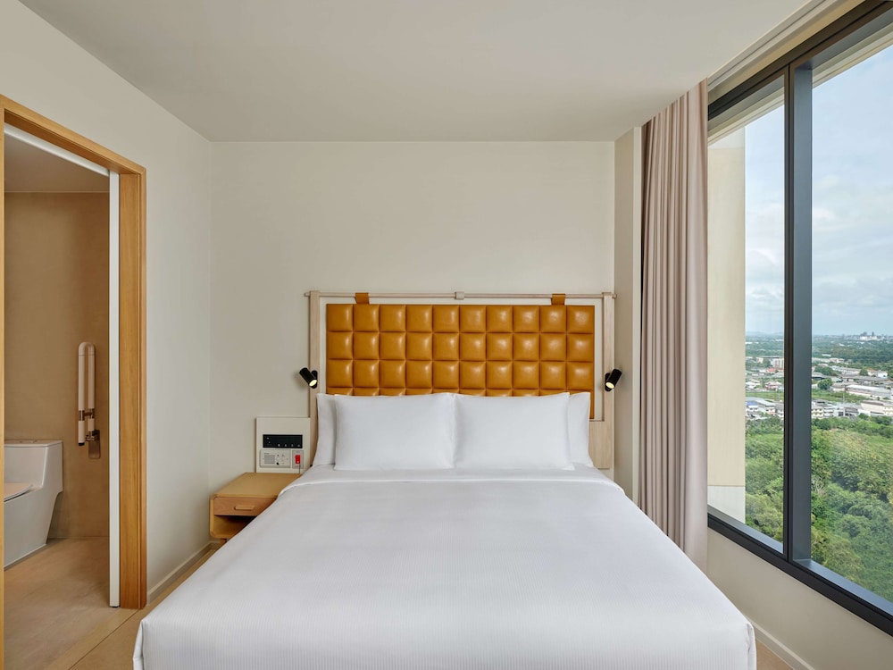 hilton garden inn rayong