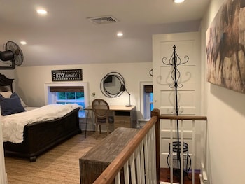 historic boyd harvey house and grounds 2 bedroom home by redawning