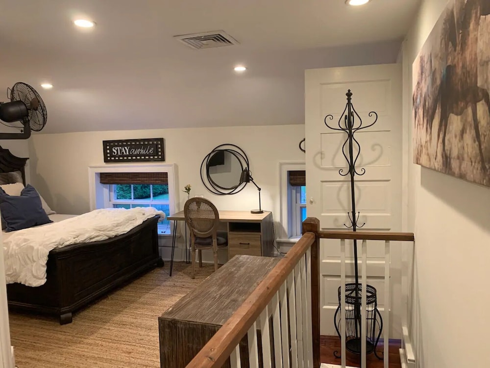 historic boyd harvey house and grounds 2 bedroom home by redawning