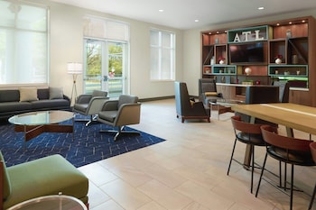 Holiday Inn & Suites Atlanta N - Chamblee Dunwoody,,2 star