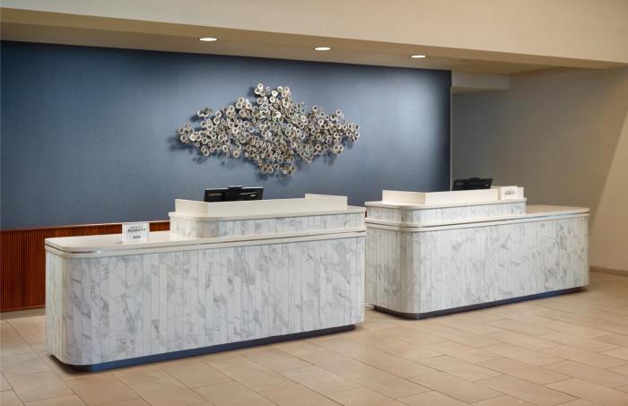 holiday inn and suites atlanta n chamblee dunwoody
