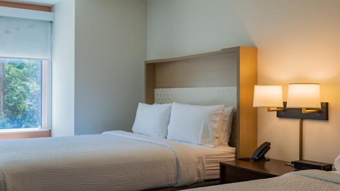 holiday inn and suites atlanta n chamblee dunwoody