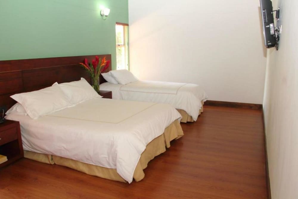 hotel portales del campestre