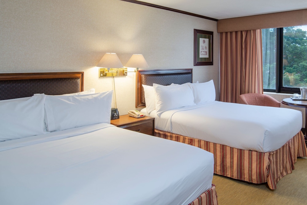 delta hotels by marriott san jose aurola
