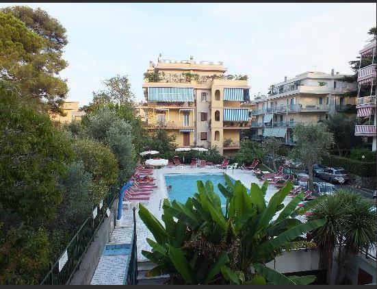 hotel garden