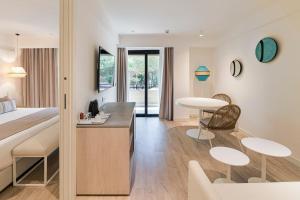 grand palladium sicilia resort and spa