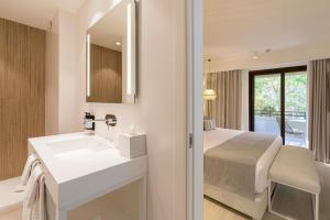 grand palladium sicilia resort and spa