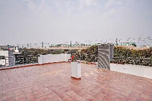 hotel signature suites sector 51 noida couple friendly