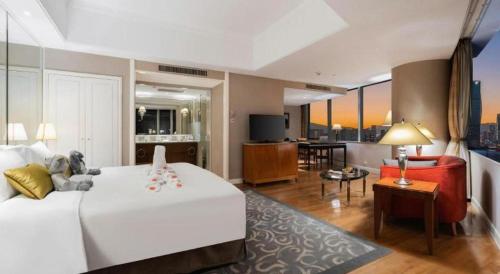 kai wah plaza international hotel