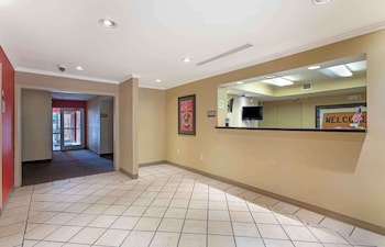 extended stay america suites memphis airport