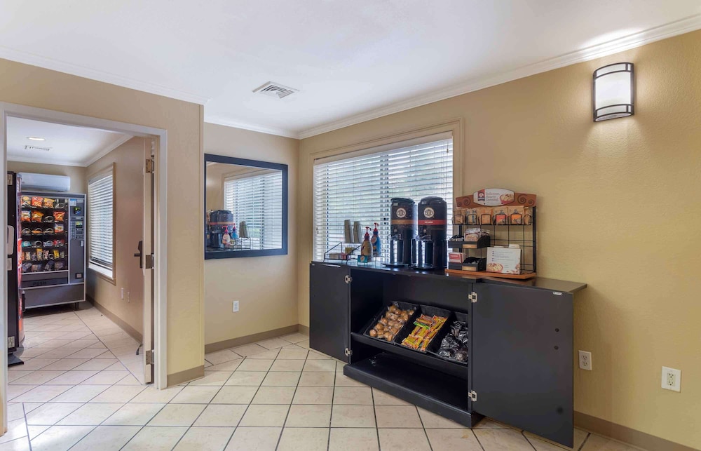 extended stay america suites memphis airport