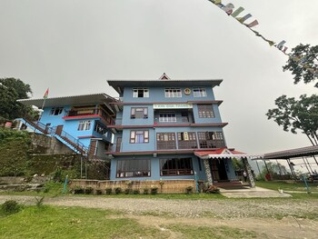 khi gha thang retreat