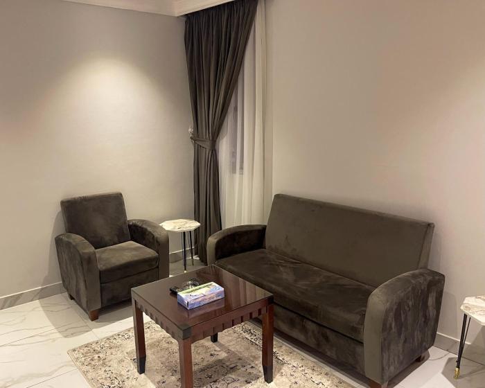 continental suite farwaniya