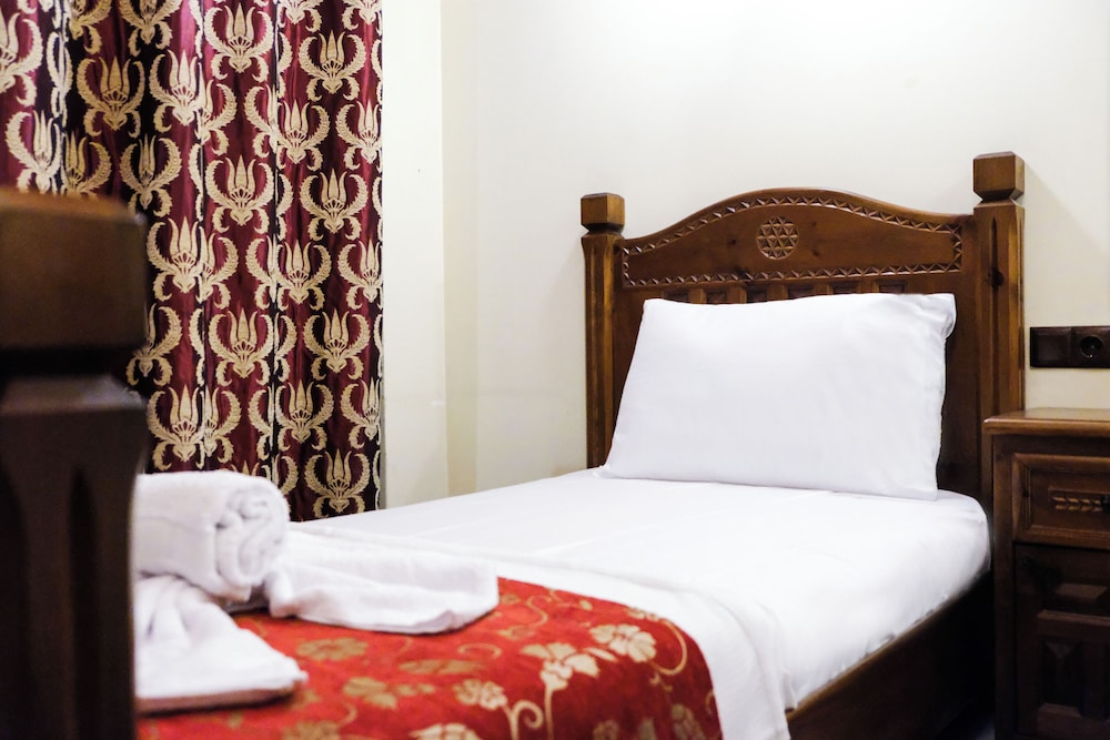 le antique 1892 istanbul