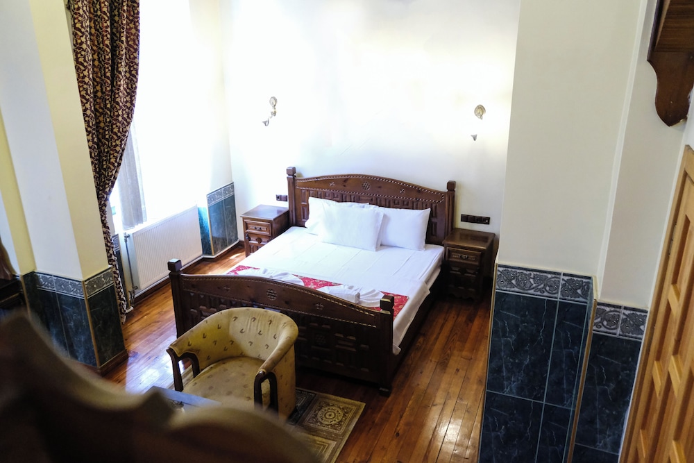 le antique 1892 istanbul