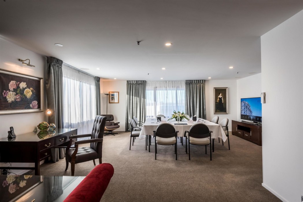 Fino Hotel And Suites,Canterbury>>Christchurch,5 star