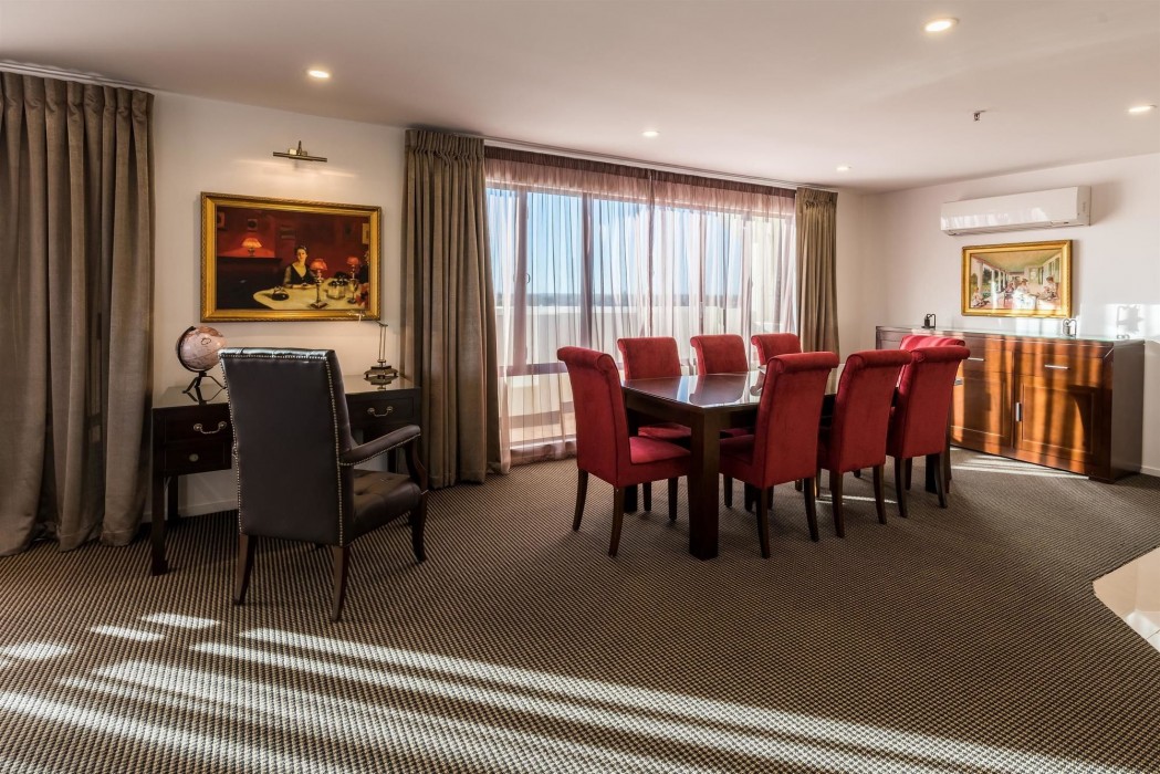 Fino Hotel And Suites,Canterbury>>Christchurch,5 star