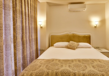 linda beach class hotel boutique class