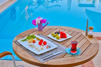 linda beach class hotel boutique class