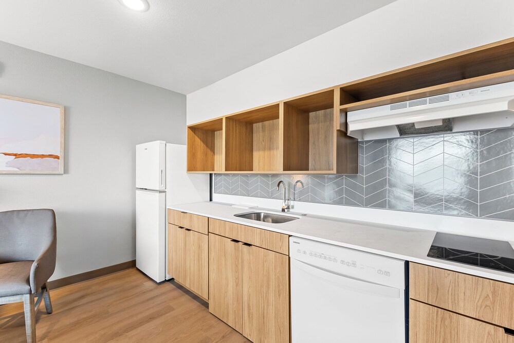 livaway suites slc west jordan