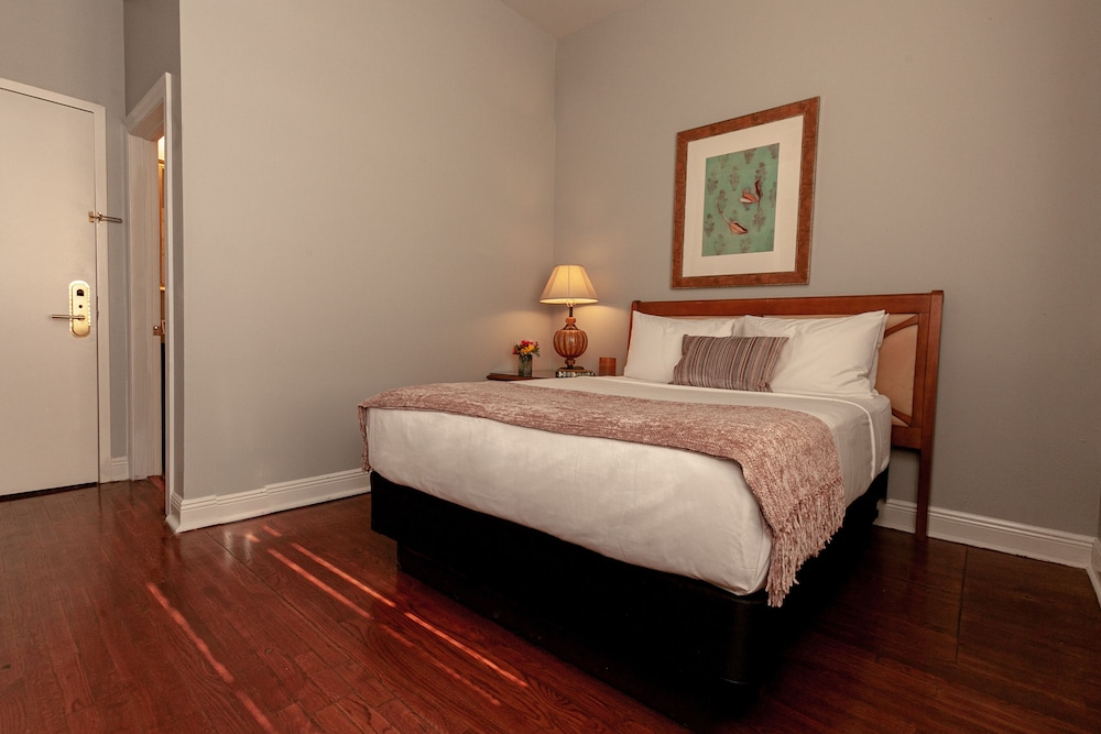 new orleans courtyard hotel and suites by the french quarter
