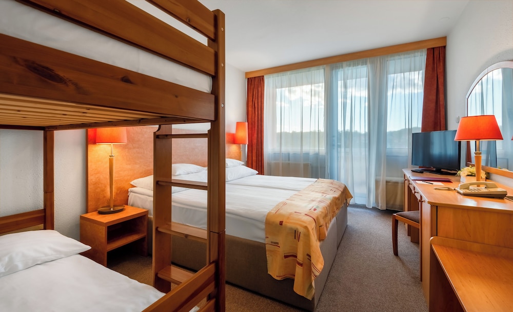 hunguest hotel freya