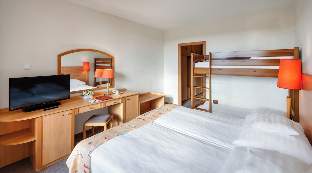 hunguest hotel freya