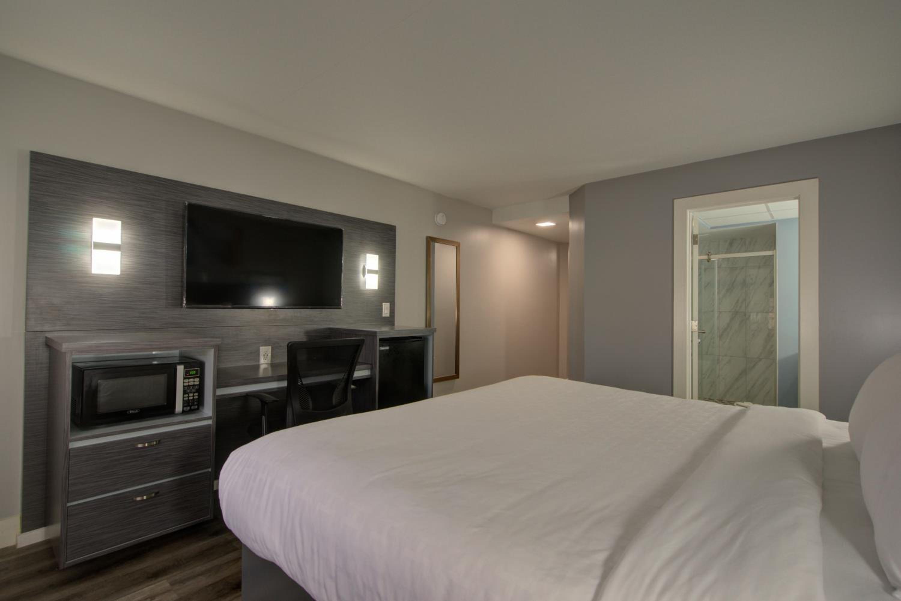clarion pointe tampa brandon near fairgrounds and casino