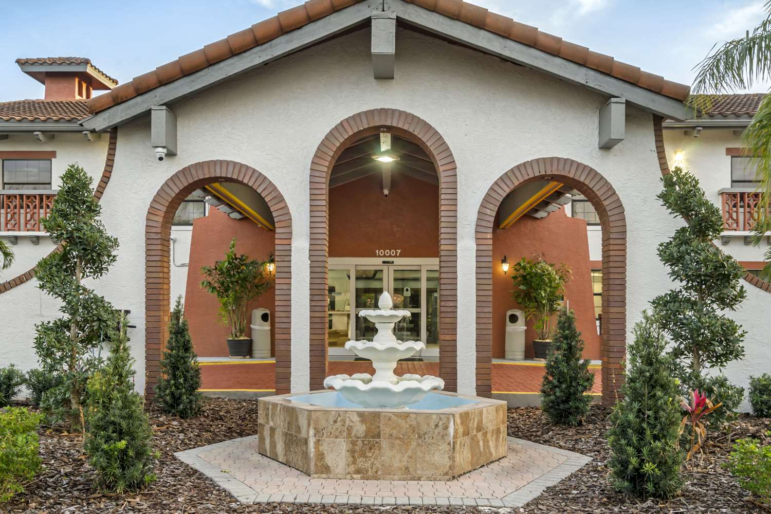 clarion pointe tampa brandon near fairgrounds and casino