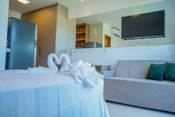 mana beach experience by mai