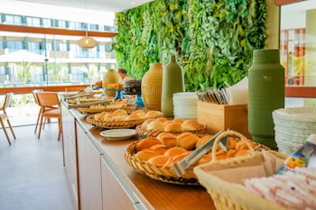 mana beach experience by mai