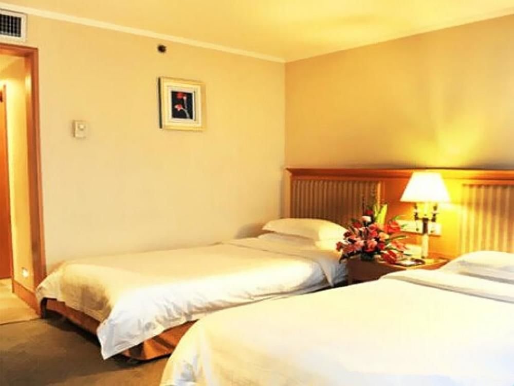 Golden Sea View,Xiuyinggu Battery>>Haikou,4 star