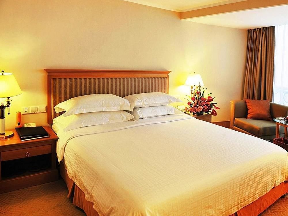 Golden Sea View,Xiuyinggu Battery>>Haikou,4 star