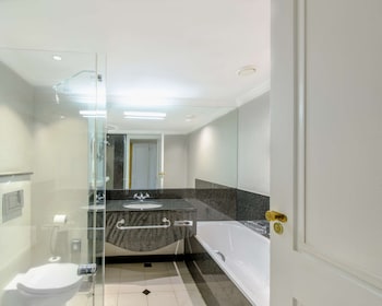 hyatt regency harare the meikles