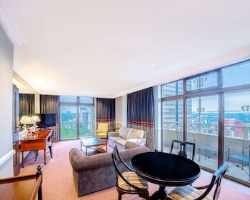 hyatt regency harare the meikles