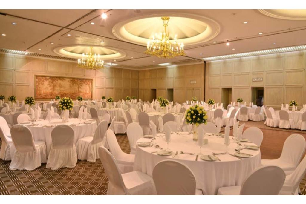 hyatt regency harare the meikles