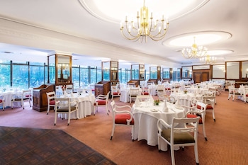 hyatt regency harare the meikles