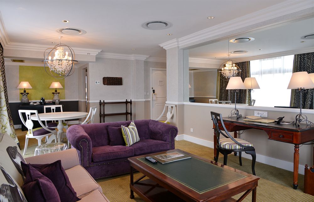 hyatt regency harare the meikles