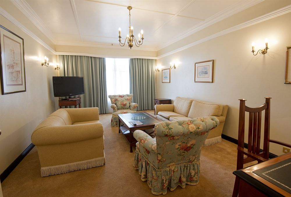 hyatt regency harare the meikles