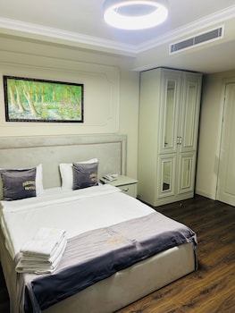 parliament hotel and restaurant