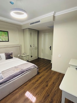 parliament hotel and restaurant