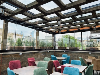 parliament hotel and restaurant