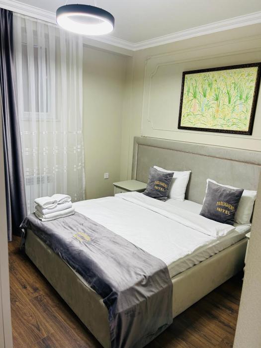 parliament hotel and restaurant