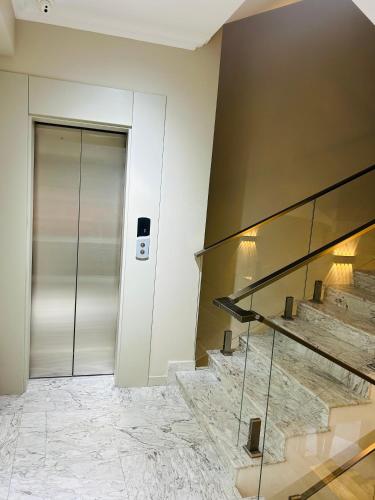 parliament hotel and restaurant