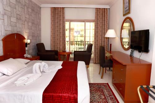 dolphin hotel apartments