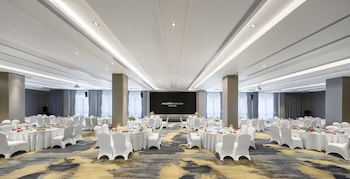 Swissotel Shenyang,Near Middle Street,5 star